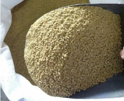 Formula Pakan Ayam Petelur Berbasis Bahan Lokal
